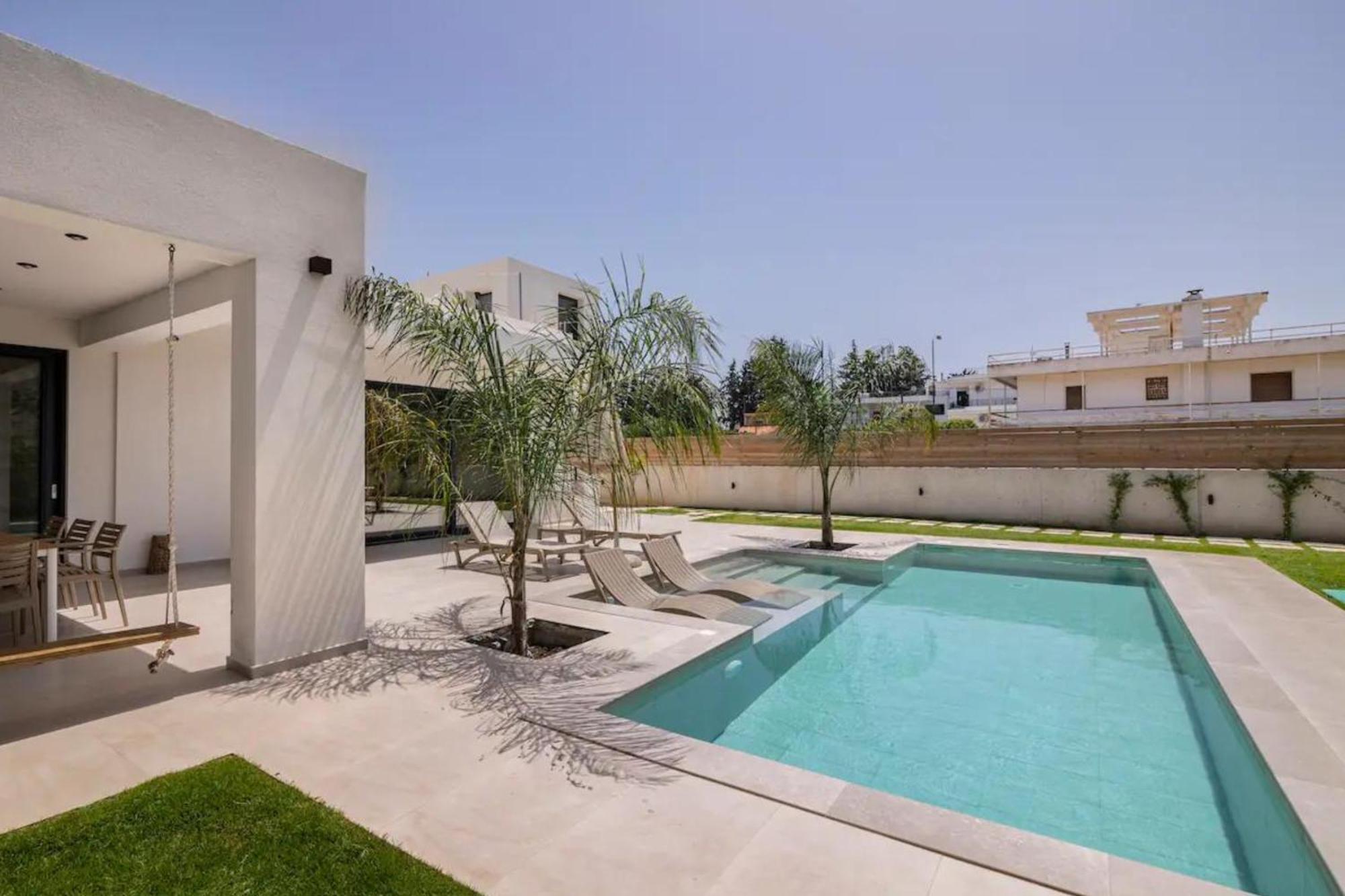 Villa Kala Loutraki - Private Pool & Sauna I Beach Eksteriør billede